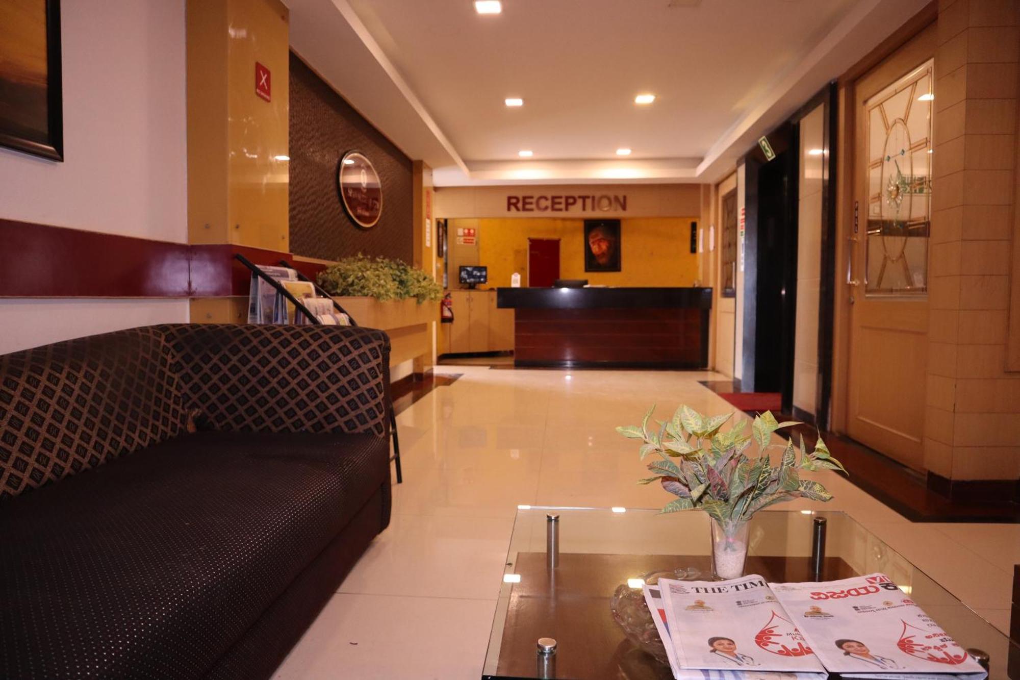 Sri Sai Ram Suites بنغالور المظهر الخارجي الصورة